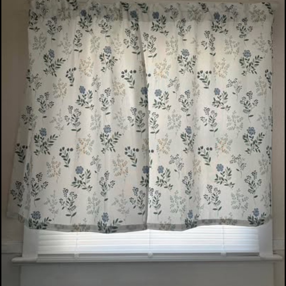 Cafe Curtains Sets Brand New